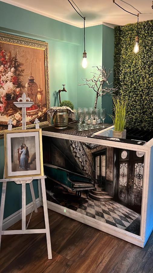 B&B Caffe Retro' Cisterna di Latina Dış mekan fotoğraf