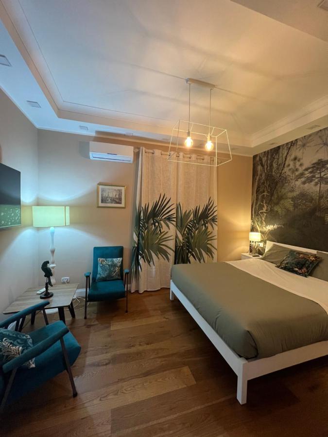 B&B Caffe Retro' Cisterna di Latina Dış mekan fotoğraf