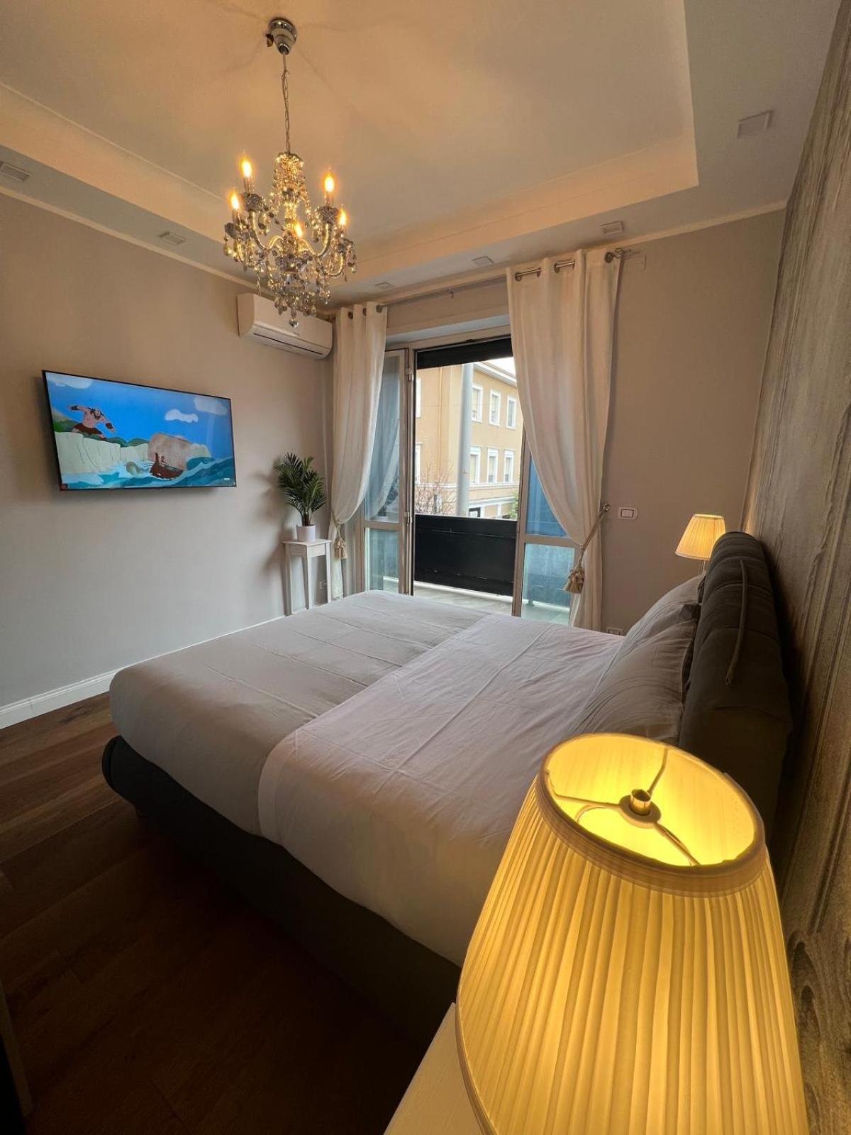 B&B Caffe Retro' Cisterna di Latina Dış mekan fotoğraf