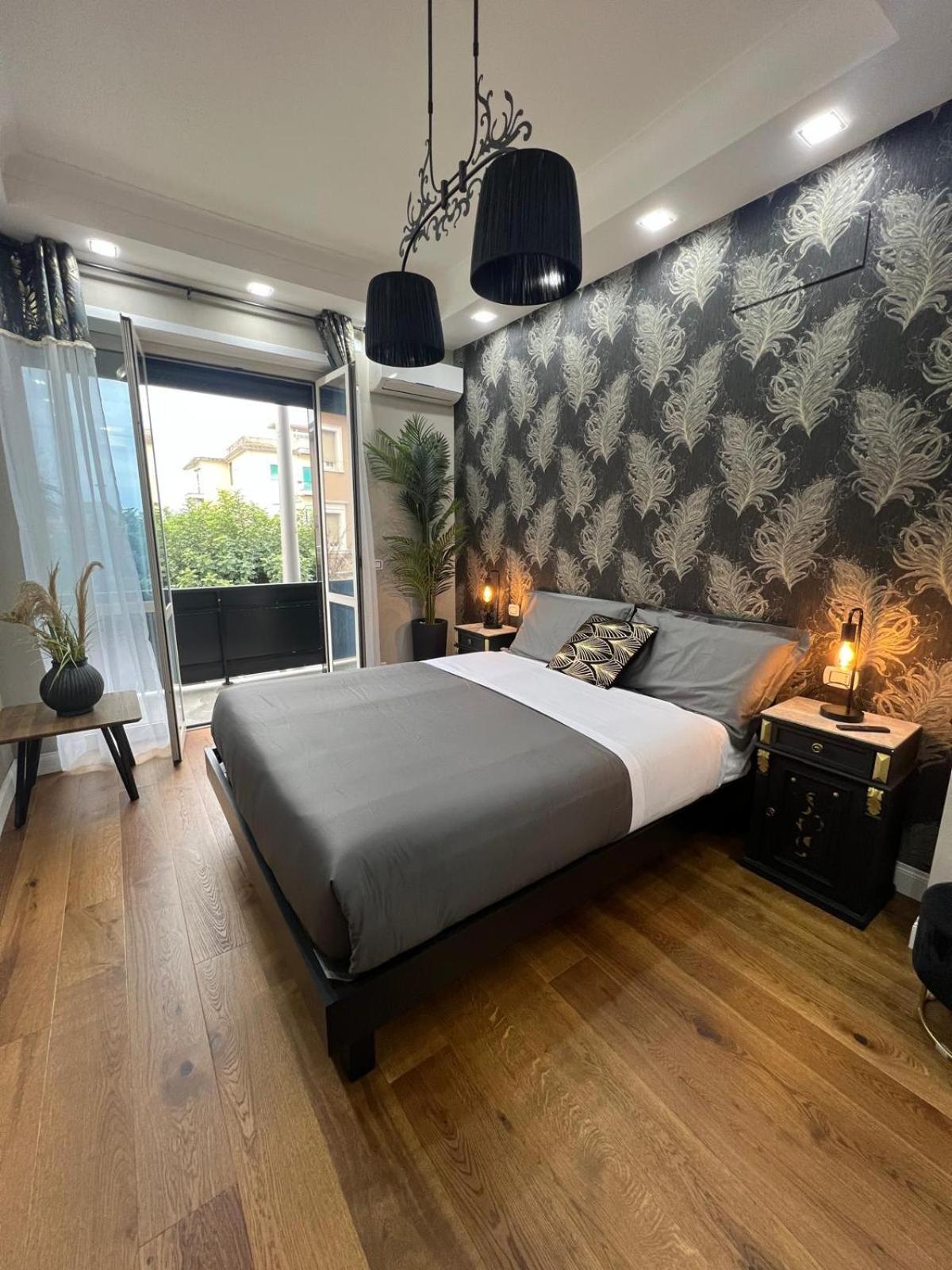 B&B Caffe Retro' Cisterna di Latina Dış mekan fotoğraf